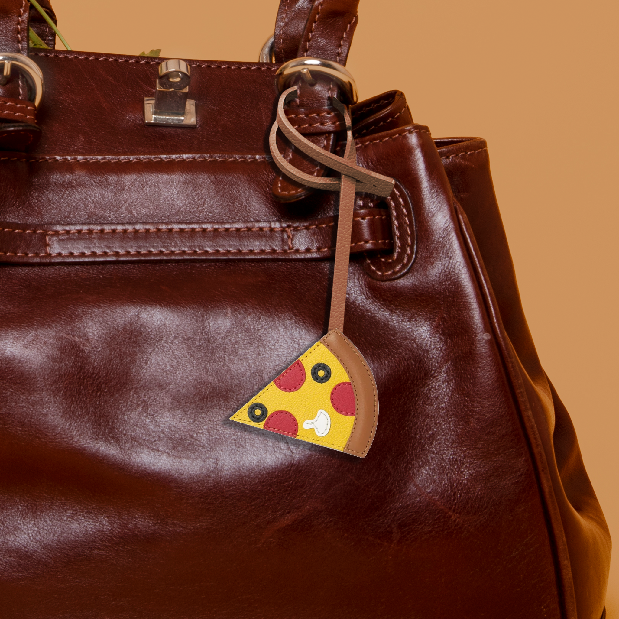 PIZZA BAG CHARM