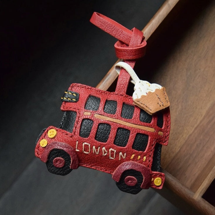 LONDON BUS WITH CAKE BAG CHARM
