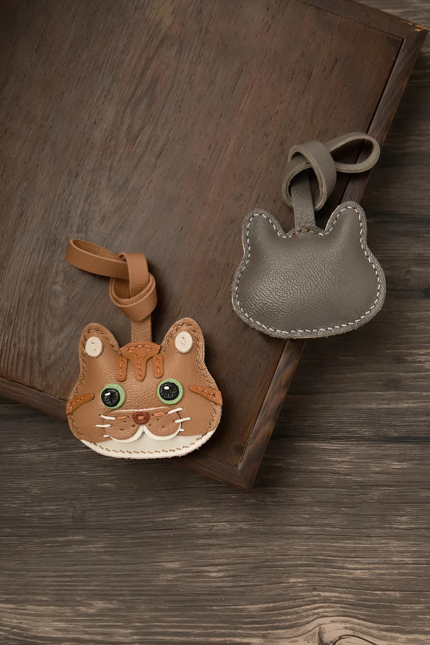 BROWN CAT BAG CHARM