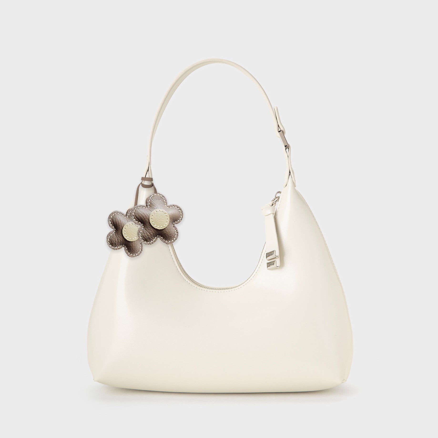 DOUBLE DAISY CHARM