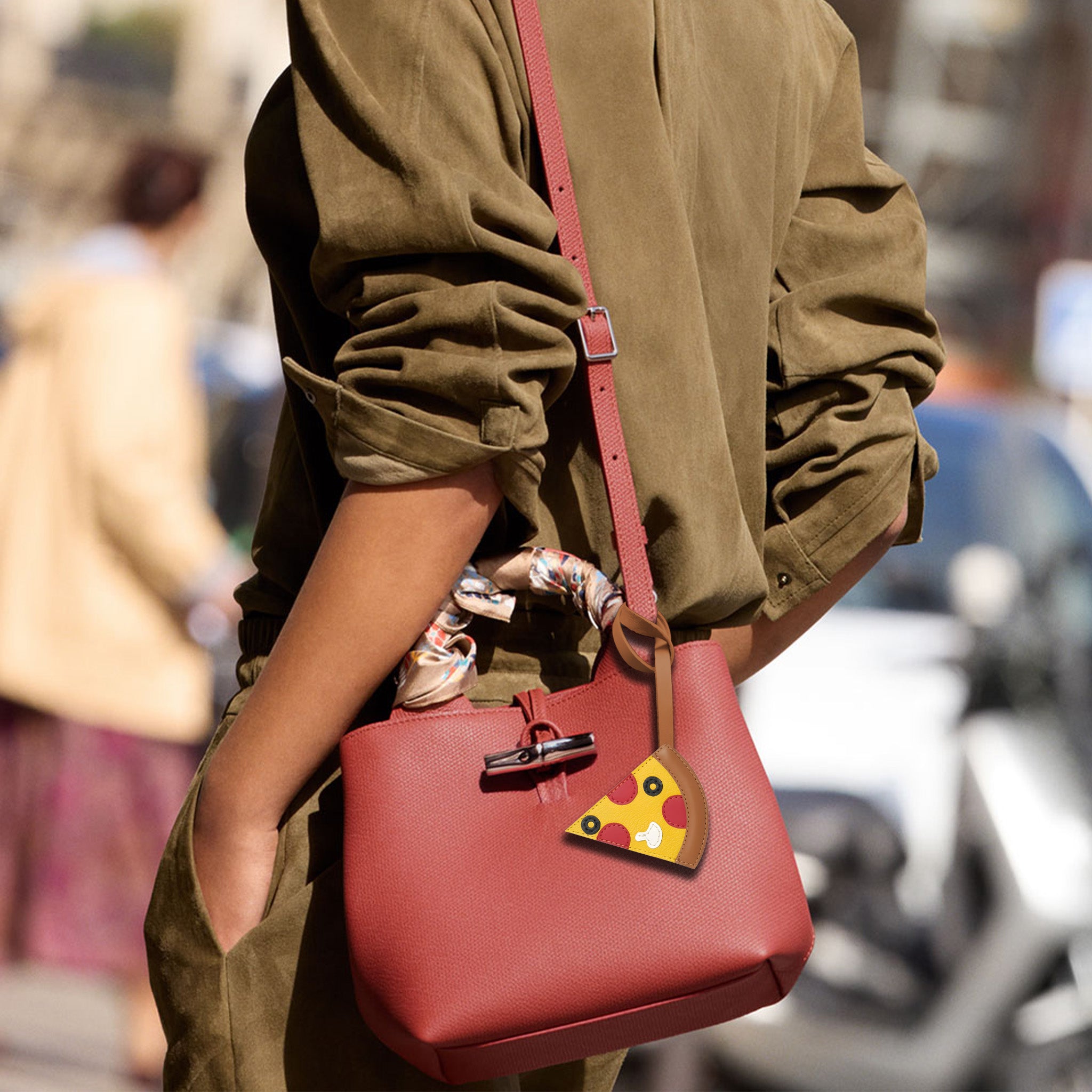PIZZA BAG CHARM