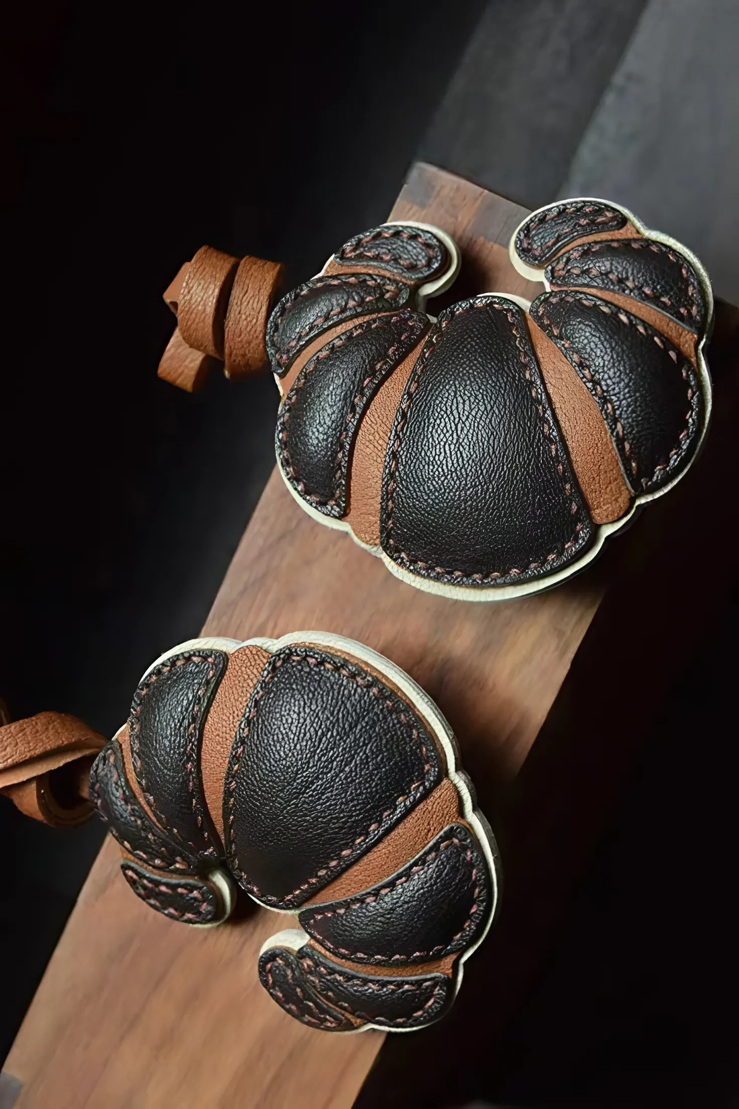 CROISSANT BAG CHARM