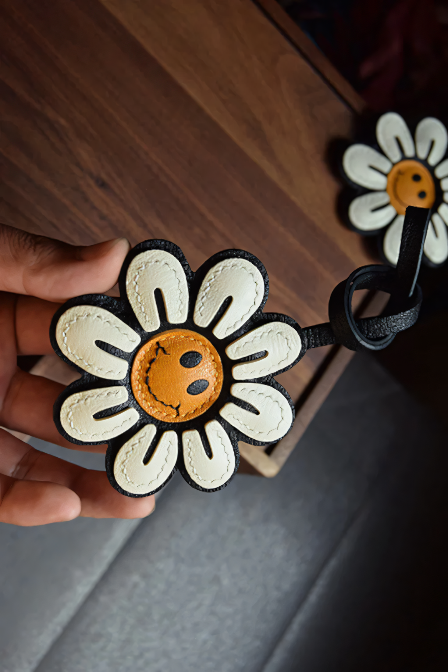 SMILE FLOWER BAG CHARM