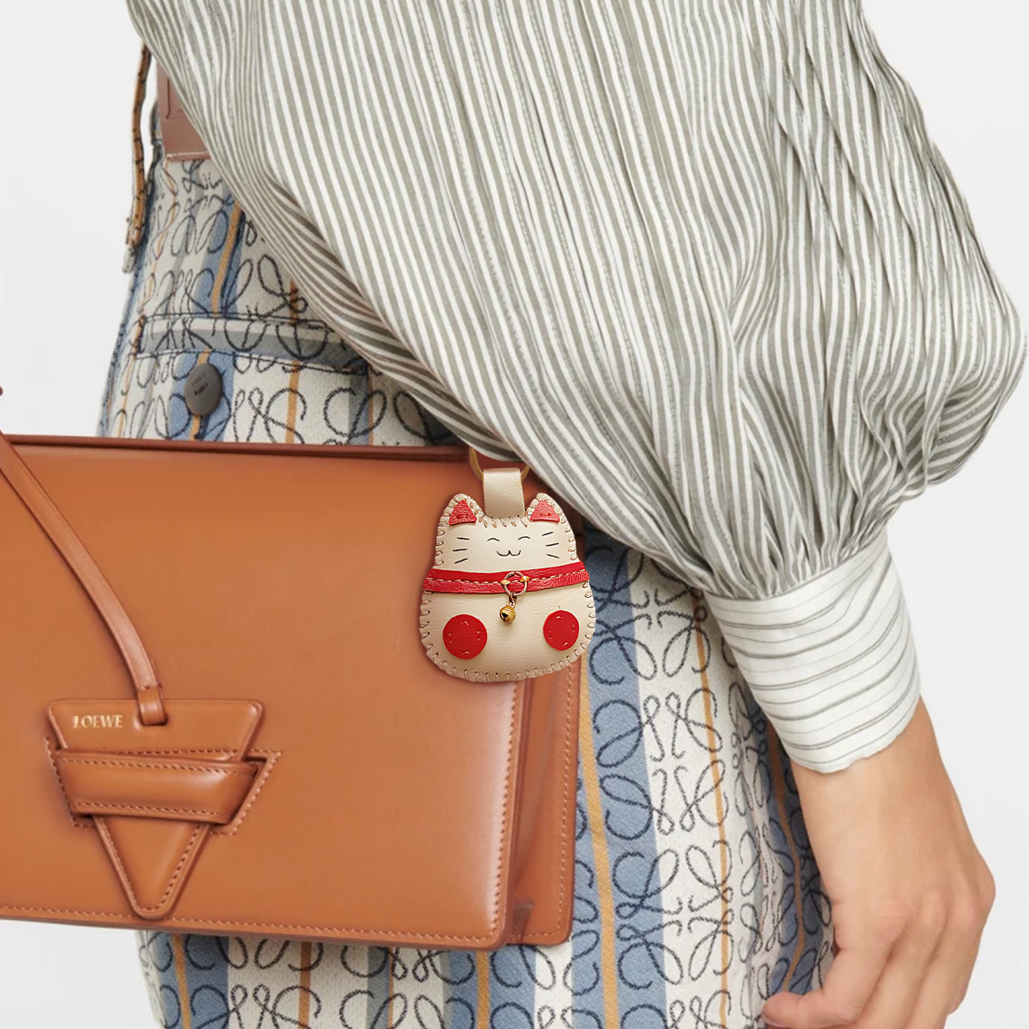 LUCKY CAT BAG CHARM