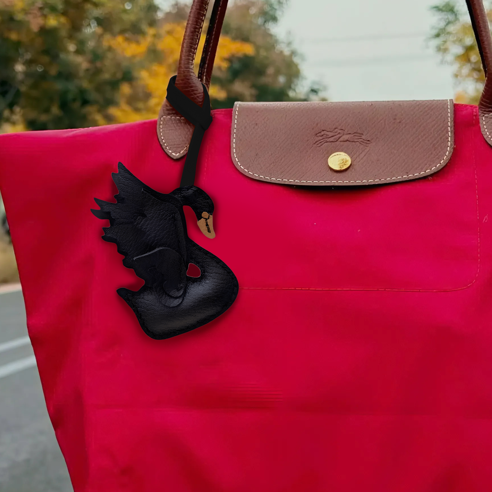 SWAN BAG CHARM