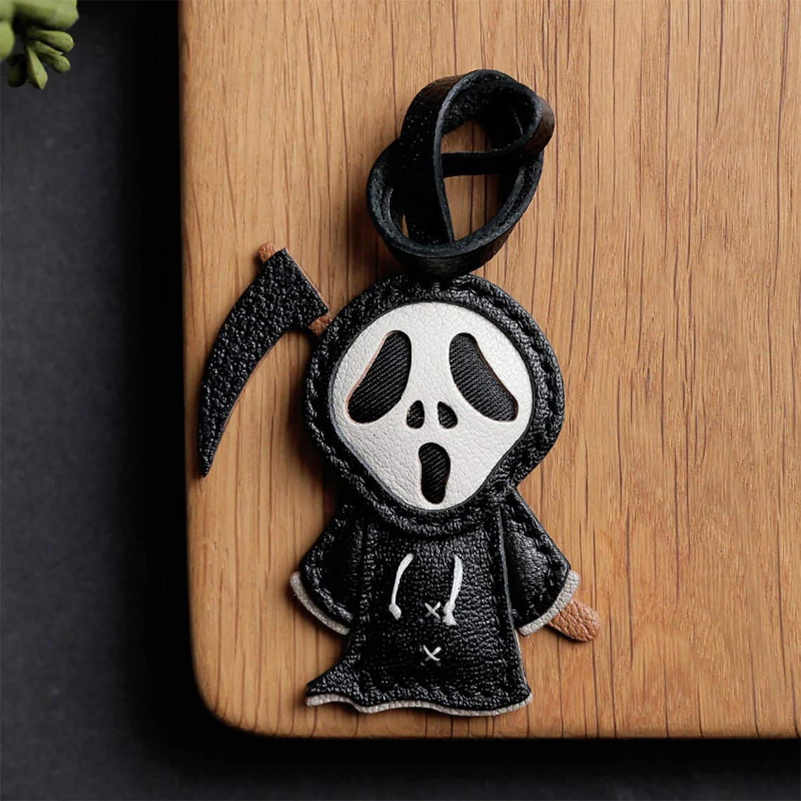 HALLOWEEN VIBE BAG CHARM