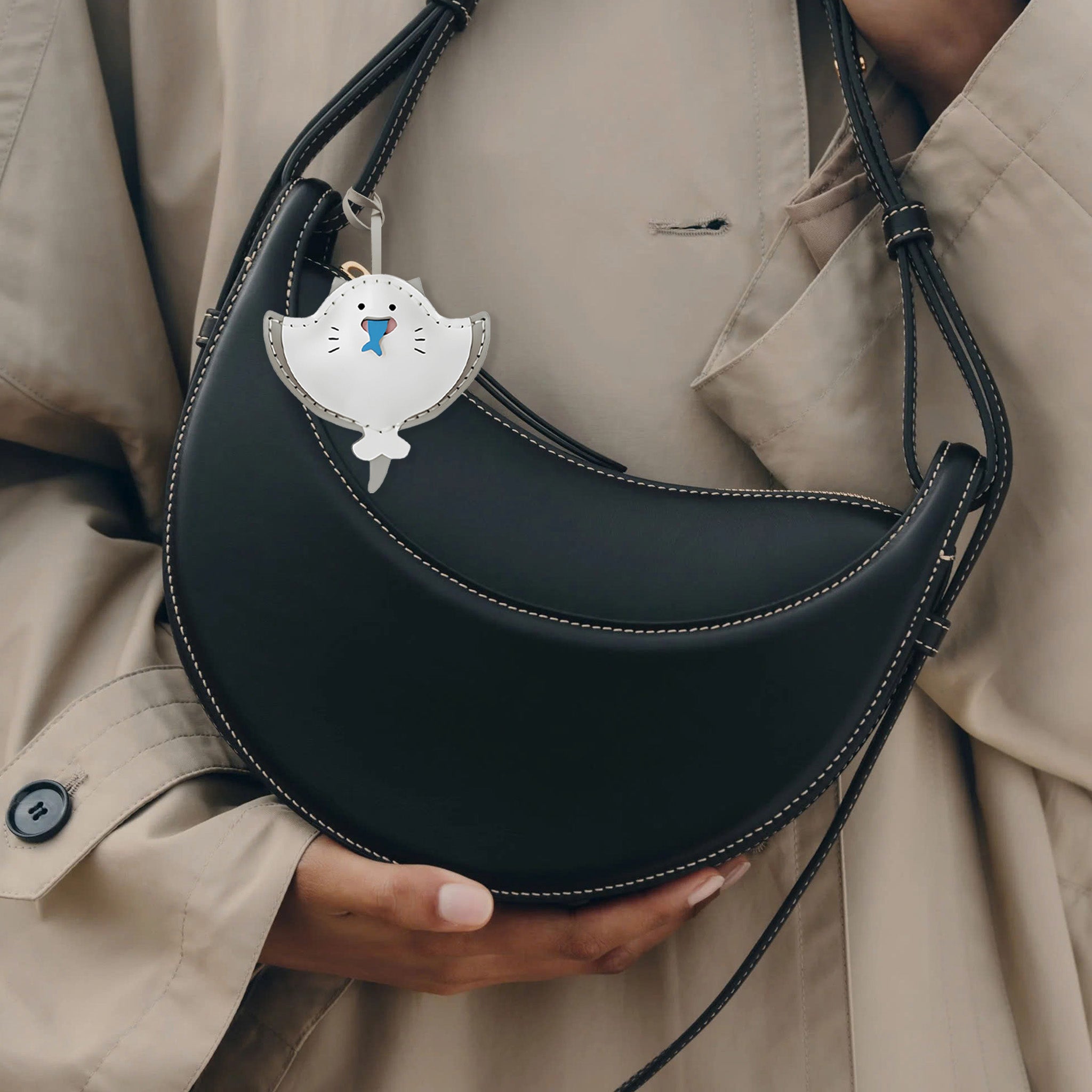 RAY BAG CHARM