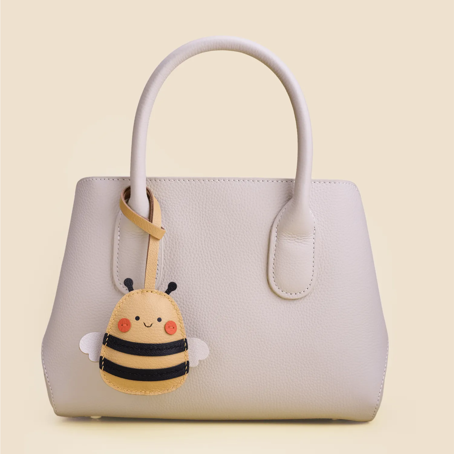 BEE BAG CHARM